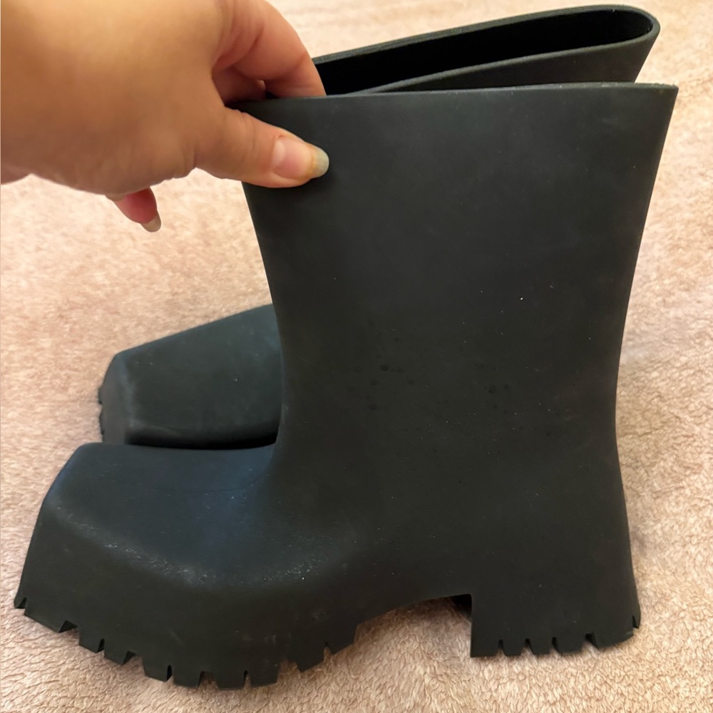 Balenciaga Trooper Rubber Ankle Boot